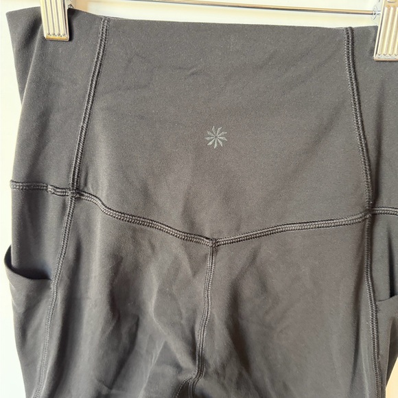 athleta salutation 7/8 tight in powervita - Picture 7 of 11